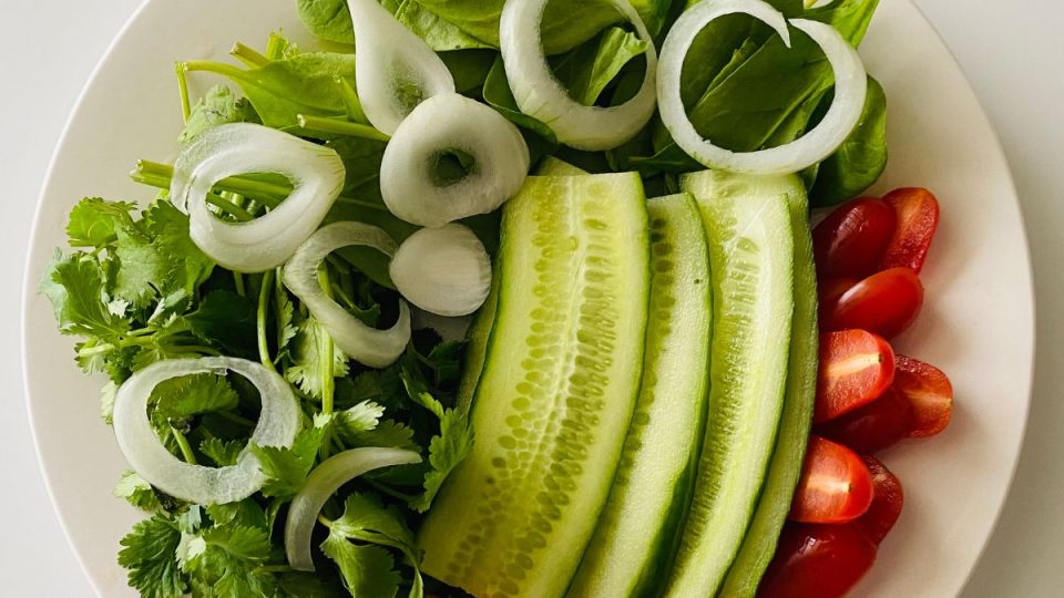 प्लांट-बेस्ड डाइट: भारतीय रसोई में शाकाहार की नई क्रांति